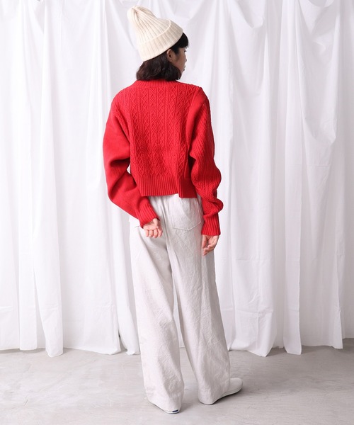 Lene（レネ）の「スパニッシュメリノ/アラン編み アシメプルオーバー（ニット/セーター・レディース・ブラック/キナリ/レッド・FREE）」の9枚目の写真