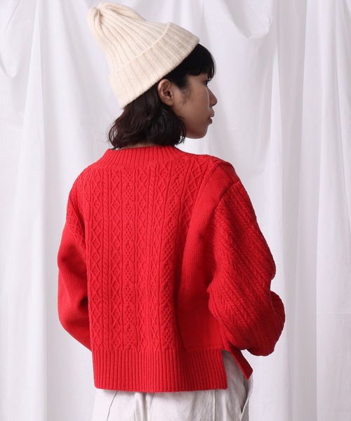 Lene（レネ）の「スパニッシュメリノ/アラン編み アシメプルオーバー（ニット/セーター・レディース・ブラック/キナリ/レッド・FREE）」の7枚目の写真