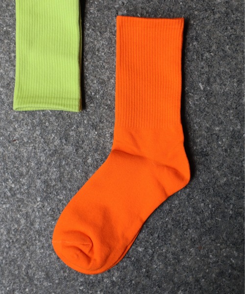 ammy.（エイミードット）の「【 ammy. / エイミードット 】 無地 ネオンカラー ソックス（ソックス/靴下・メンズ・パープル/レッド/ピンク/イエロー/ブルー/グリーン/ベビーピンク/オレンジ/ライトパープル/スカイブルー/エメラルド/モスグリーン/ライトイエロー/チャコールグレー/ライトグリーン/ミント・FREE）」の16枚目の写真