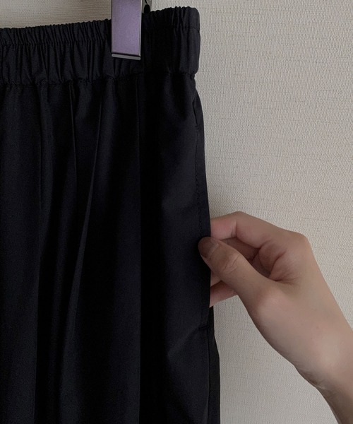 NICOLE CLUB（ニコル　クラブ）の「【NICOLE CLUB】ボリュームタックスカンツ（その他パンツ・レディース・ブラック/レンガ/グリーン・MEDIUM）」の20枚目の写真