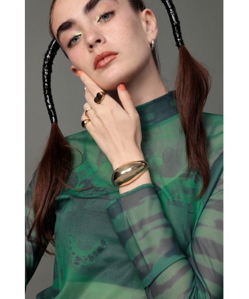 SLY（スライ）の「DOME BANGLE バングル（ブレスレット・レディース・ゴールド/シルバー・FREE）」の4枚目の写真