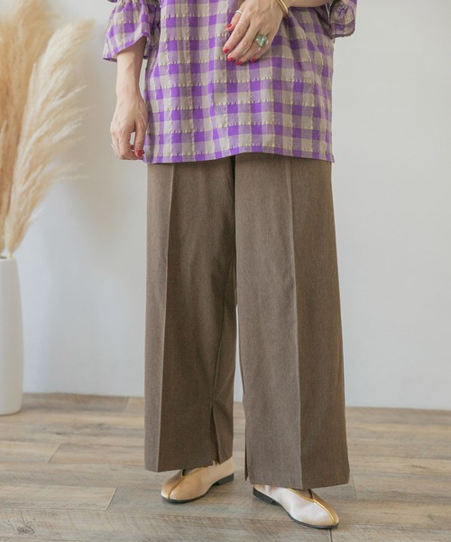 ITEMS URBANRESEARCH（アイテムズ アーバンリサーチ）の「インサイドスリットパンツ（その他パンツ・レディース・グレー/ベージュ/ブラウン・FREE）」の3枚目の写真