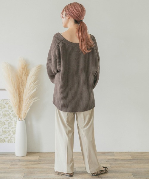 ITEMS URBANRESEARCH（アイテムズ アーバンリサーチ）の「インサイドスリットパンツ（その他パンツ・レディース・グレー/ベージュ/ブラウン・FREE）」の5枚目の写真