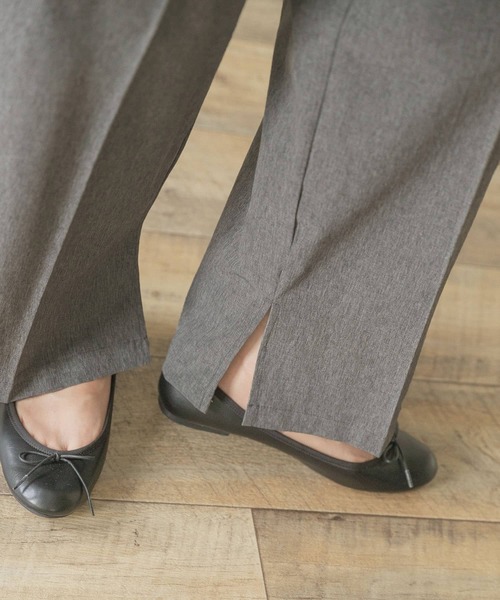 ITEMS URBANRESEARCH（アイテムズ アーバンリサーチ）の「インサイドスリットパンツ（その他パンツ・レディース・グレー/ベージュ/ブラウン・FREE）」の8枚目の写真