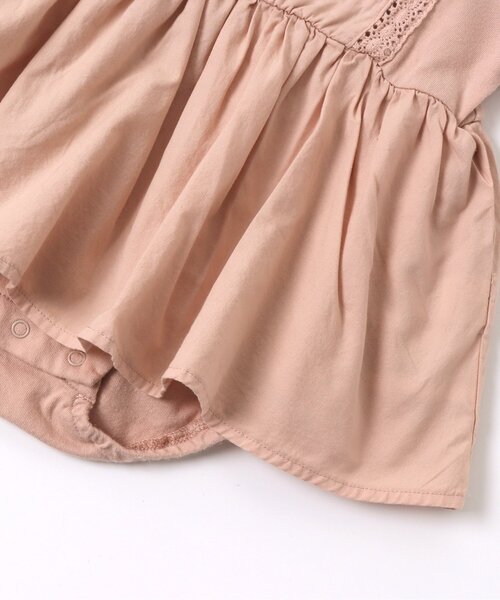 Ampersand（アンパサンド）の「/異素材レース切替ワンピロンパース（ロンパース・キッズ・ブラウン/アイボリー/ピンク・70/80/60）」の7枚目の写真