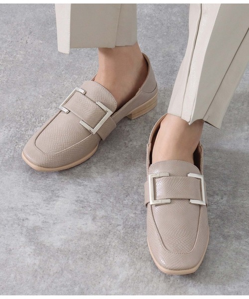 Settimissimo（セッティミッシモ）の「スクエアービット付き2WAYローファー（ローファー・レディース・ブラック/グレイッシュベージュ・S/M/L）」の6枚目の写真