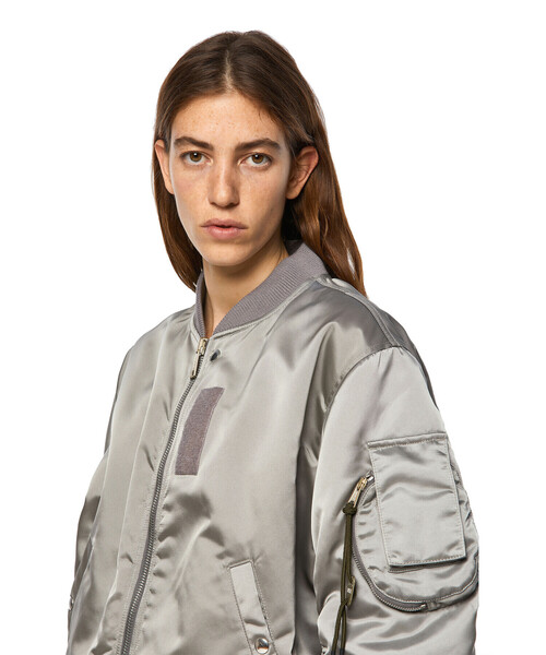 DIESEL(ディーゼル)の「レディース ボンバージャケット リバーシブル(ブルゾン・レディース・ブラック/ピンク・SMALL/X-SMALL/LARGE/MEDIUM)」の20枚目の写真