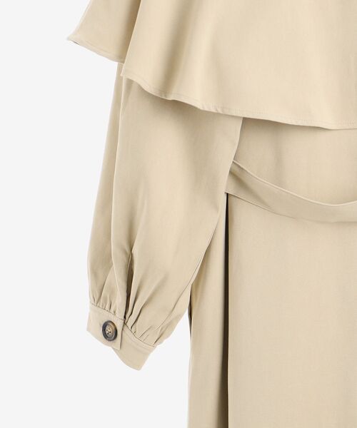 MAJESTIC LEGON（マジェスティックレゴン）の「ケープカラーコート（その他アウター・レディース・ベージュ/ブラック・MEDIUM/SMALL）」の16枚目の写真