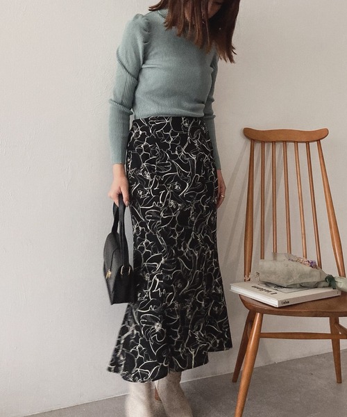 ADIRA（アディラ）の「ハイネックパフスリニット（ニット/セーター・レディース・ライム/ブルーグリーン/ライトベージュ/アイボリー・MEDIUM）」の8枚目の写真