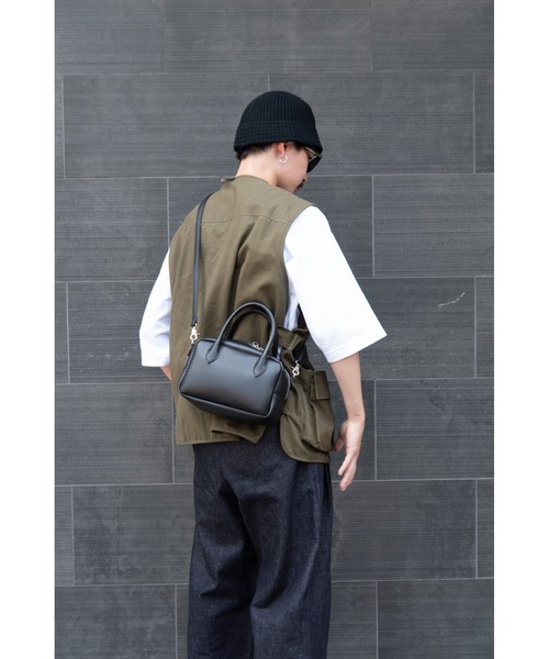 DEVICE+（デバイスプラス）の「DEVICE＋  フェイクレザー 2wayミニボストンバッグ（ボストンバッグ・レディース・ブラック・FREE）」の2枚目の写真