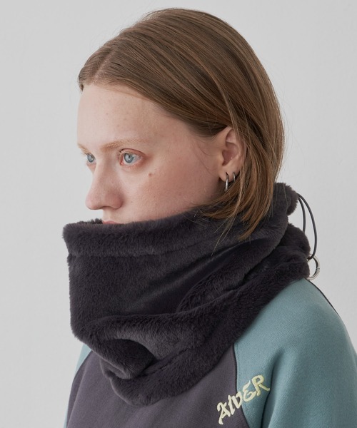 AIVER（アイバー）の「AIVER　ボリュームファーネックウォーマー（ネックウォーマー/スヌード・メンズ・ダークグレー/ベージュ/ブラック・FREE）」の3枚目の写真