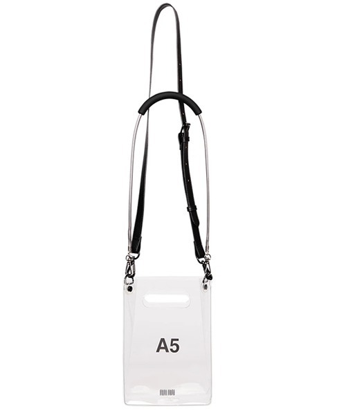 NaNa-NaNa（ナナナナ）の「nana-nana/ナナナナ A5 コンパクト PVCショルダークリアバッグ スネークチェーン（ショルダーバッグ・メンズ・ブラウン/クリア・ONE SIZE）」の2枚目の写真