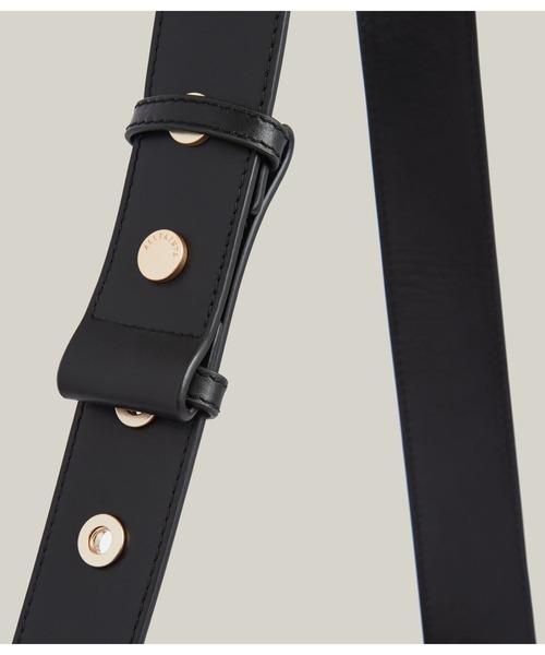 ALLSAINTS（オールセインツ）の「SHERINGHAM LEATHER QUILTED SHOULDER BAG | SHERINGHAM レザー キルト ショルダー バッグ（ショルダーバッグ・レディース・ブラック・ONE SIZE）」の5枚目の写真