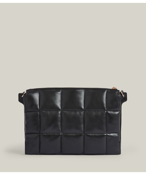 ALLSAINTS（オールセインツ）の「SHERINGHAM LEATHER QUILTED SHOULDER BAG | SHERINGHAM レザー キルト ショルダー バッグ（ショルダーバッグ・レディース・ブラック・ONE SIZE）」の9枚目の写真