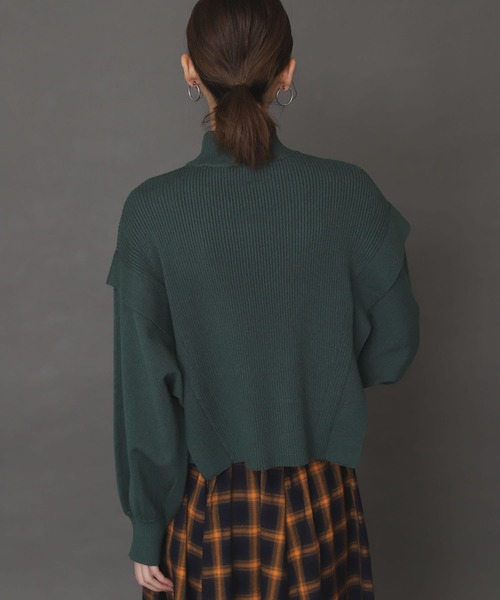SENSE OF PLACE by URBAN RESEARCH（センスオブプレイスバイアーバンリサーチ）の「ストレッチショルダータックセーター（ニット/セーター・レディース・オフホワイト/グリーン/ブルー/ブラック・ONE）」の18枚目の写真