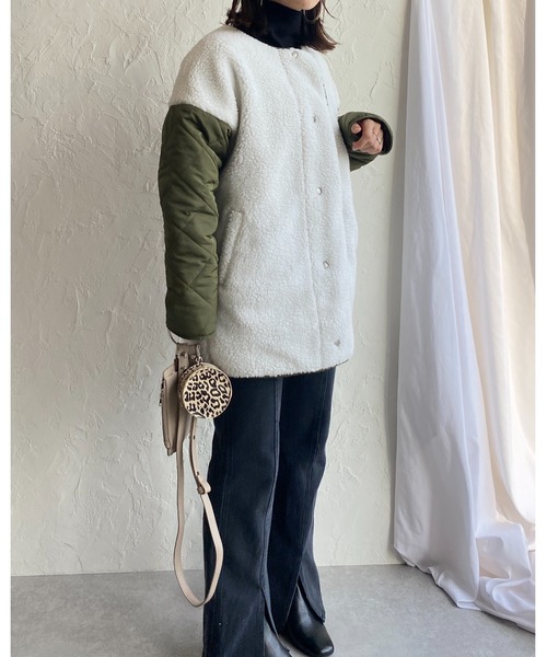 She's Closet（シーズクローゼット）の「ボアキルティングリバーシブル中綿ミドル丈ノーカラーコート（ノーカラーコート・レディース・ブラック/アイボリー/カーキ/グレイッシュベージュ・FREE）」の22枚目の写真