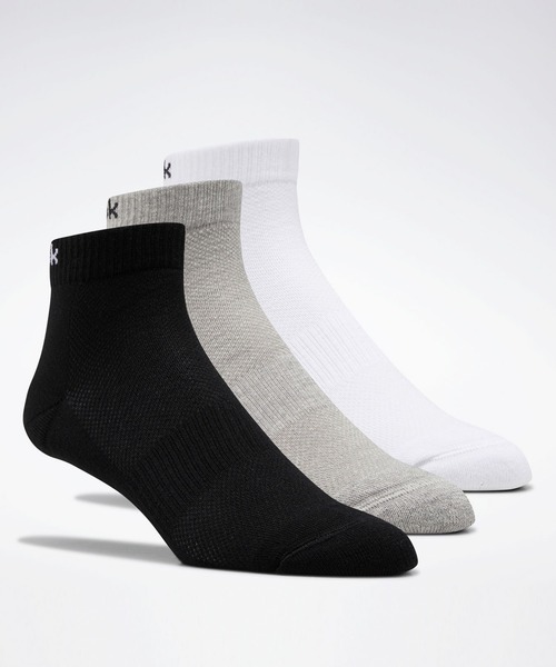 Reebok(リーボック)の「アクティブ ファウンデーション アンクル ソックス 3足組 / Active Foundation Ankle Socks 3 Pairs(ソックス/靴下・メンズ・ホワイト×ホワイト/ブラック/ブラック×ブラック・LARGE/MEDIUM/SMALL/X-LARGE)」の1枚目の写真