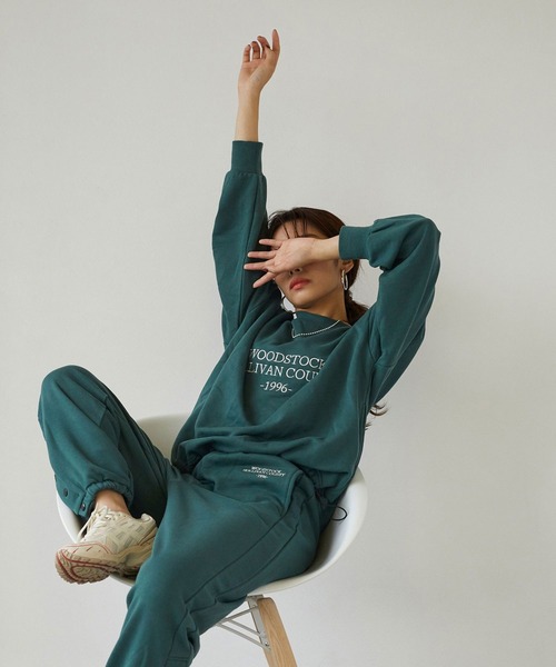 179/WG(イチナナキュウダブルジー)の「エンブロイダリースウェット(スウェット・レディース・チャコールグレー/グレー/グリーン・FREE)」の3枚目の写真