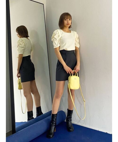 EMODA（エモダ）の「ワイドベルトハイウエストスカート（スカート・レディース・グレー/ブルー/アイボリー・SMALL/MEDIUM）」の4枚目の写真