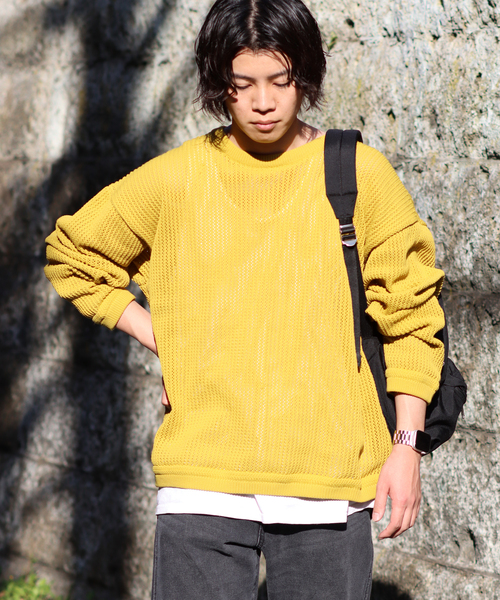 JOURNAL STANDARD(ジャーナルスタンダード)の「透かし編み ポリ クルーネック ニット(ニット/セーター・メンズ・グリーン/イエロー/レッド/ベージュ/ブラック・LARGE/MEDIUM)」の4枚目の写真
