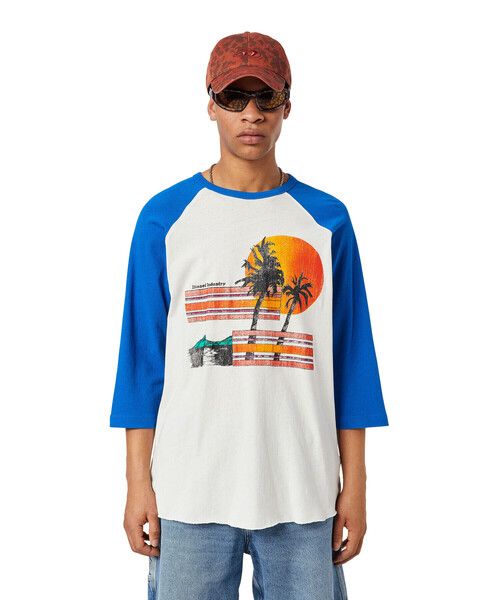 DIESEL（ディーゼル）の「メンズ Tシャツ 七分丈（Tシャツ/カットソー・メンズ・ホワイト×ブルー・MEDIUM/XX-LARGE/X-LARGE/XXX-LARGE/LARGE/SMALL/X-SMALL）」の9枚目の写真