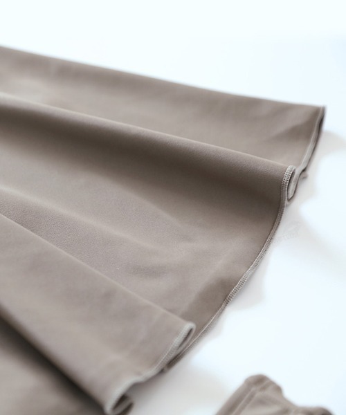 Dalfwin（ダールフィン）の「2022 S/S 春夏 水着レディース ハイウエスト切り替えフリルワンピース（水着・レディース・グリーン/ブラック/グレイッシュベージュ・SMALL/MEDIUM/LARGE）」の20枚目の写真