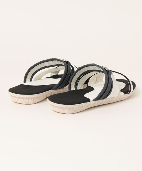 HIDEAWAYS NICOLE（ハイダウェイニコル）の「ビットサンダル（サンダル・メンズ・ブラック/オフホワイト/その他/トリコロール・26.5cm/27.5cm）」の5枚目の写真