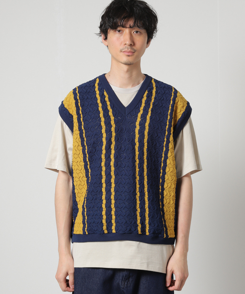 JOURNAL STANDARD（ジャーナルスタンダード）の「[ECOPET] ポリニットベスト（ベスト・メンズ・ネイビー/ブラウン・MEDIUM/LARGE）」の4枚目の写真