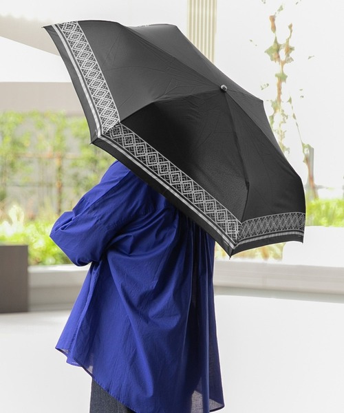 LEPSIM(レプシィム)の「幾何柄折り畳み傘 267583(折りたたみ傘・レディース・ブラウン/ブラック・ONE SIZE)」の1枚目の写真