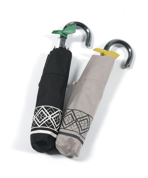 LEPSIM(レプシィム)の「幾何柄折り畳み傘 267583(折りたたみ傘・レディース・ブラウン/ブラック・ONE SIZE)」の11枚目の写真