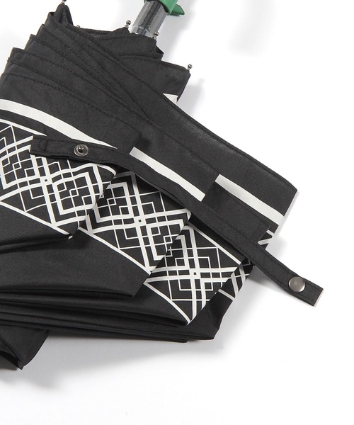 LEPSIM(レプシィム)の「幾何柄折り畳み傘 267583(折りたたみ傘・レディース・ブラウン/ブラック・ONE SIZE)」の13枚目の写真