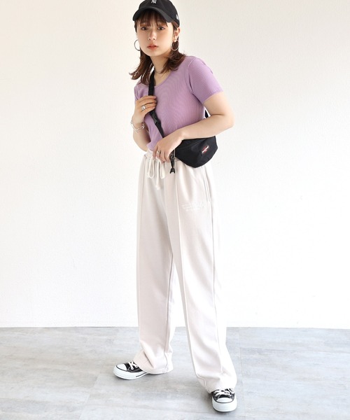 andme(アンドミー)の「テレコリブ半袖前後2wayTシャツ(Tシャツ/カットソー・レディース・ブラック/オフホワイト/パープル/ライトグリーン/ネイビー系/グリーン系/スモーキーグリーン系・M)」の12枚目の写真