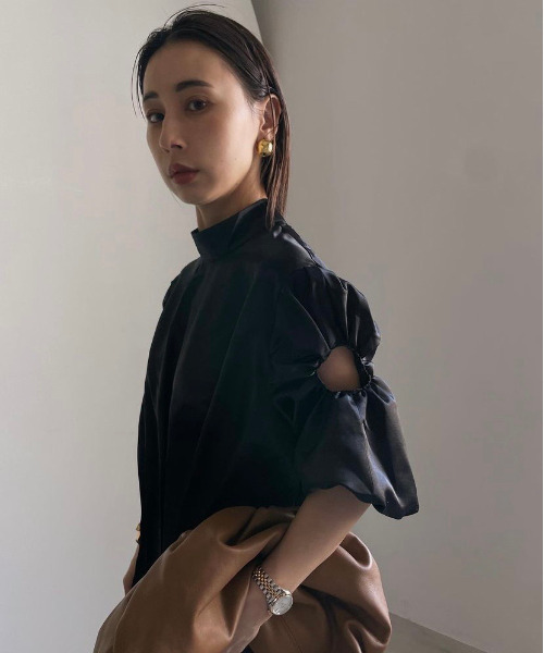 AMERI アメリ GATHER SLEEVE WAIST TUCK DRESS Ameri（アメリ）の「GATHER SLEEVE WAIST TUCK DRESS