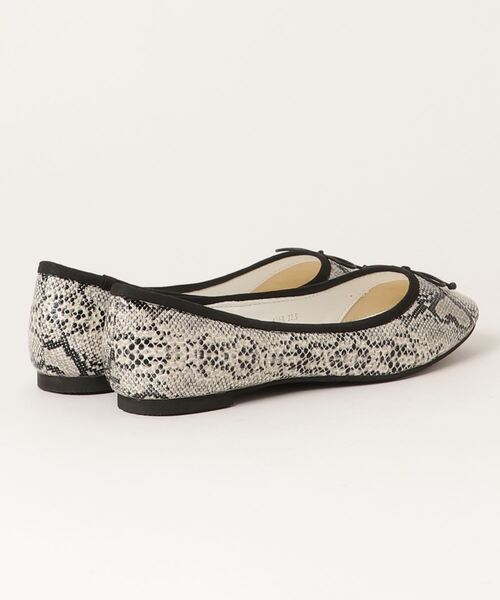 mio notis（ミオノティス）の「「M by mio notis / エムバイミオノティス」ボロネーゼ製法バレエシューズ　/　416B（バレエシューズ・レディース・ベージュ/ピンク/シルバー/オレンジ/ブラック×ホワイト/ブラック系その他/ブラウン系その他/ベージュ系その他/キャメル/レオパード/パイソン・24.0cm/23.5cm/22.5cm/23.0cm/22.0cm）」の12枚目の写真