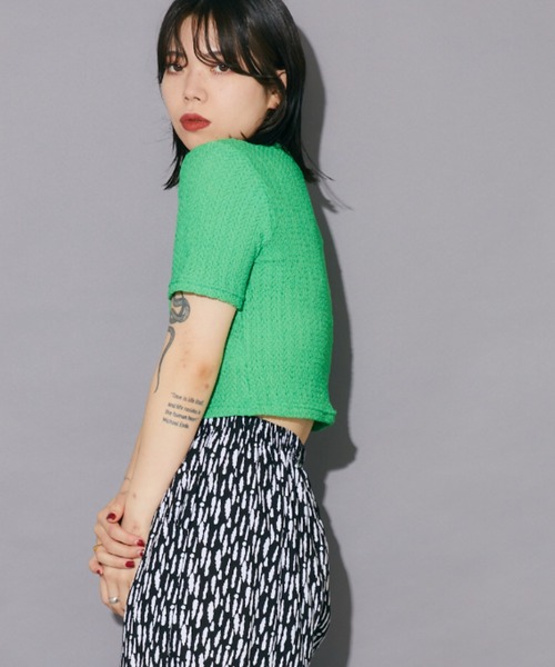 Bloom Closet(ブルームクローゼット)の「‘Wave’リンクルトップス(Tシャツ/カットソー・レディース・ホワイト/パープル/グリーン・MEDIUM/LARGE)」の4枚目の写真