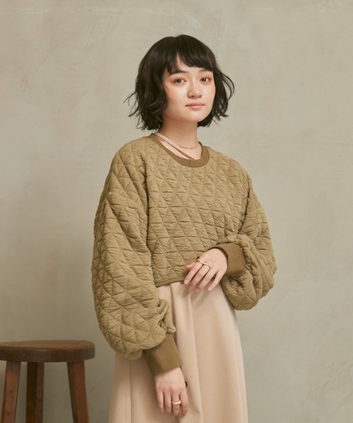 moi tytto（モイテュット）の「配色キルティングトップス（スウェット・レディース・オレンジ/ベージュ/カーキ・FREE）」の2枚目の写真