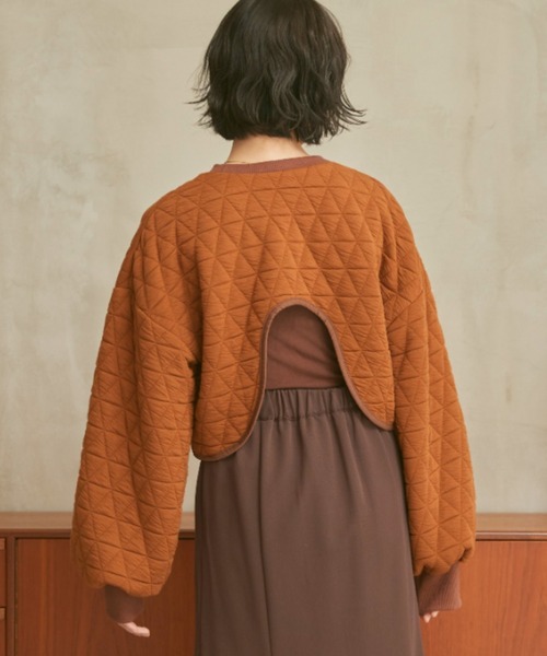 moi tytto（モイテュット）の「配色キルティングトップス（スウェット・レディース・オレンジ/ベージュ/カーキ・FREE）」の3枚目の写真