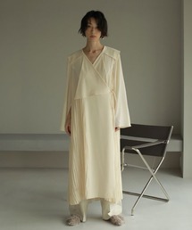 ETRE TOKYO サイドプリーツロングガウン ワンピース ETRE TOKYO サイドプリーツロングガウン ワンピース - メルカリ