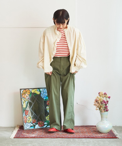 CHILD WOMAN（チャイルドウーマン）の「シャツコール フリル衿シャツ（シャツ/ブラウス・レディース・サックスブルー/アイボリー/ダークブラウン・FREE）」の10枚目の写真