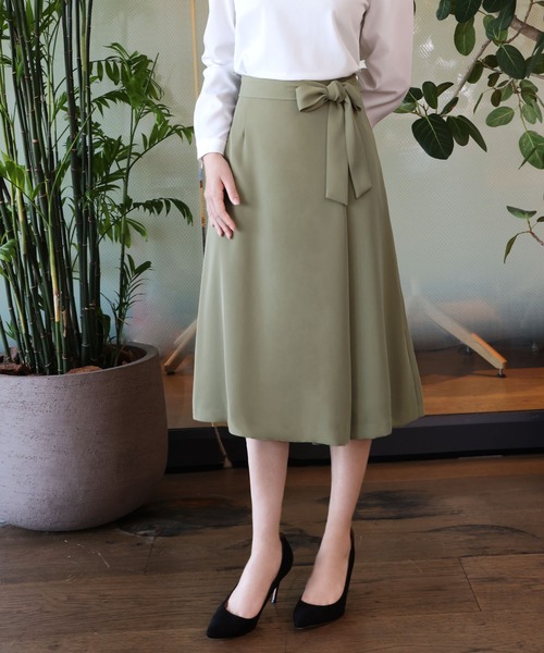Flolia(フロリア)の「ラップ風タックフレアスカート オフィス ビジネス フォーマル(スカート・レディース・ネイビー/カーキ/ブラック・S/M/L)」の9枚目の写真