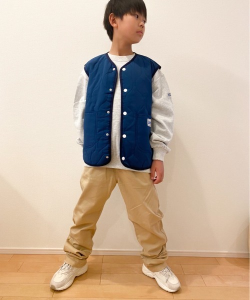 Lee（リー）の「Lee/リー キッズ　ナイロン弱撥水ヒョウタンキルト中綿ベスト（ベスト・キッズ・マスタード/ブラック/カーキ/ブルー・140/150/130）」の3枚目の写真