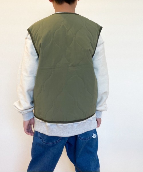 Lee（リー）の「Lee/リー キッズ　ナイロン弱撥水ヒョウタンキルト中綿ベスト（ベスト・キッズ・マスタード/ブラック/カーキ/ブルー・140/150/130）」の9枚目の写真