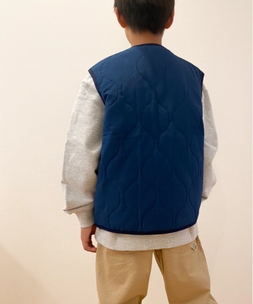 Lee（リー）の「Lee/リー キッズ　ナイロン弱撥水ヒョウタンキルト中綿ベスト（ベスト・キッズ・マスタード/ブラック/カーキ/ブルー・140/150/130）」の17枚目の写真