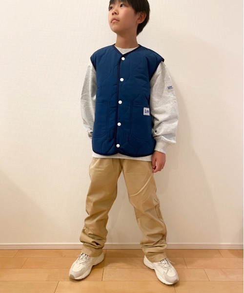 Lee（リー）の「Lee/リー キッズ　ナイロン弱撥水ヒョウタンキルト中綿ベスト（ベスト・キッズ・マスタード/ブラック/カーキ/ブルー・140/150/130）」の19枚目の写真