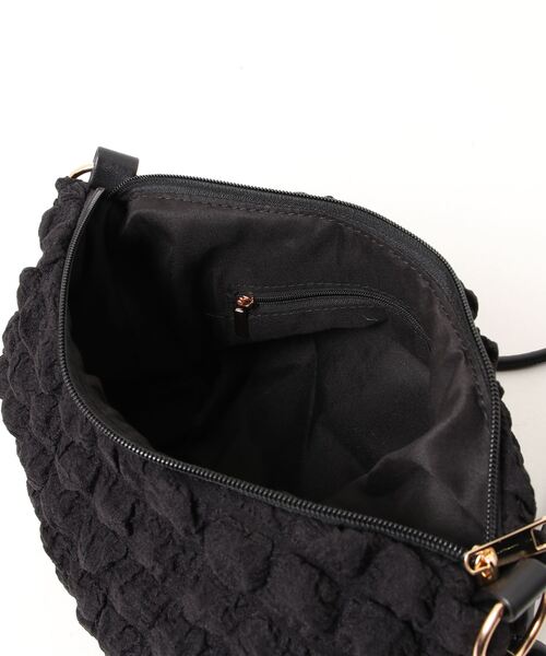 ALTROSE（アルトローズ）の「【WEARISTA　haruさん紹介】ショルダーバッグ [バブル]（ショルダーバッグ・レディース・ブルー/ブラック/ブラウン/アイボリー・FREE）」の8枚目の写真