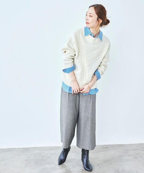 le.coeur blanc（ルクールブラン）の「パッチワークケーブルニットプルオーバー（ニット/セーター・レディース・ブラック/アイボリー/グレー・38）」の6枚目の写真