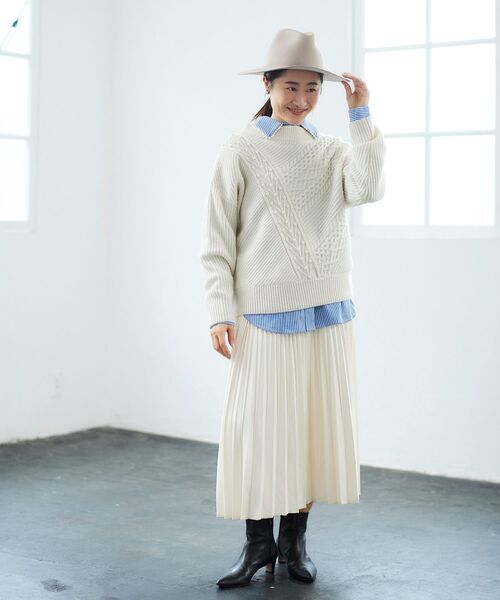 le.coeur blanc（ルクールブラン）の「パッチワークケーブルニットプルオーバー（ニット/セーター・レディース・ブラック/アイボリー/グレー・38）」の13枚目の写真