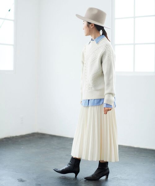 le.coeur blanc（ルクールブラン）の「パッチワークケーブルニットプルオーバー（ニット/セーター・レディース・ブラック/アイボリー/グレー・38）」の14枚目の写真