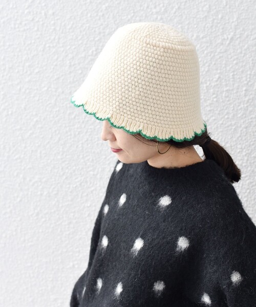 SHIPS(シップス)の「*〈手洗い可能〉ニットスカラップバケットハット◆(ハット・レディース・ブラウン/オフホワイト/ブラック・ONE SIZE)」の2枚目の写真