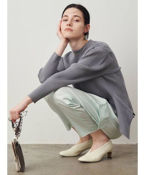 ELENDEEK（エレンディーク）の「2WAYモードペプラムニット（ニット/セーター・レディース・ライトブルー/ブラック/グレー/オフホワイト・FREE）」の18枚目の写真